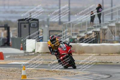 media/Mar-02-2025-Race Pace (Sun) [[8bec80ae00]]/12-Vested (Turn 2) 1111am/